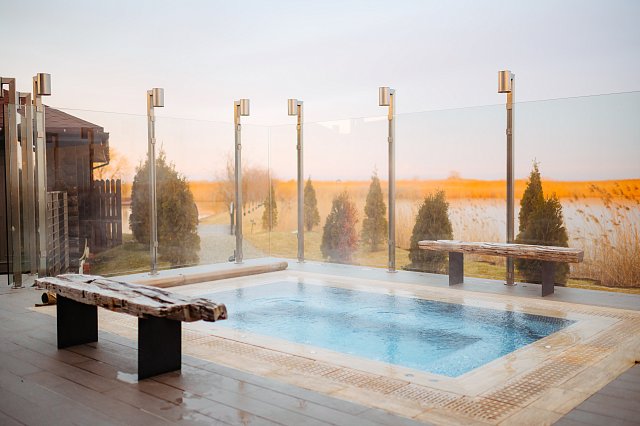 Джакузи на открытой террасе — Уткино Country House