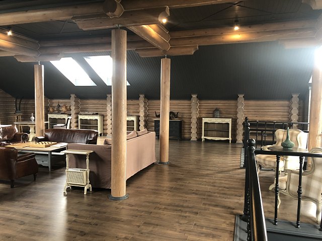 Локация «Библиотека» в Большом Охотничьем Доме — Уткино Country House